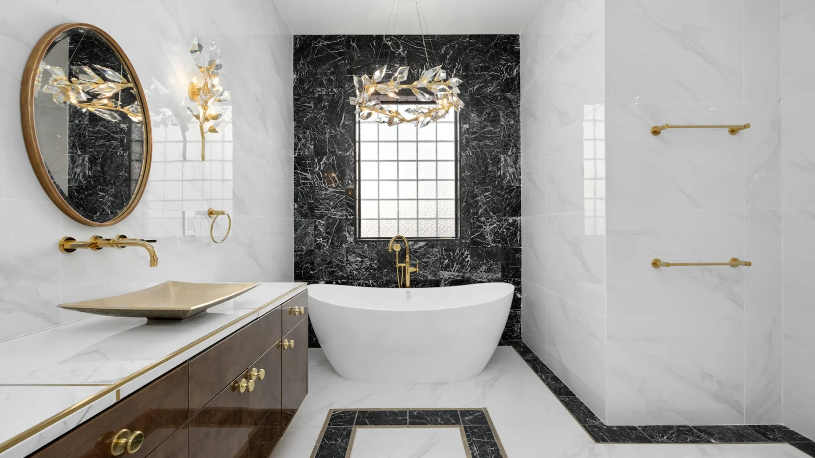 a bath room with a bath tub a sink and a mirror