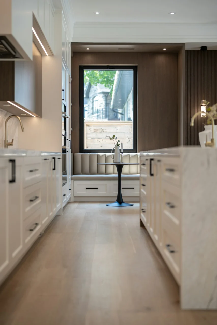 Classic Marble with Subtle Veining